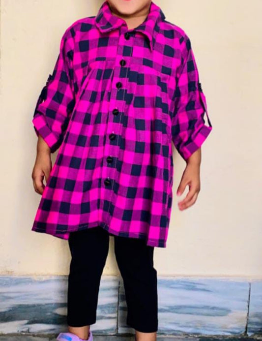 Haniya Pink shirt dress with Black leggings