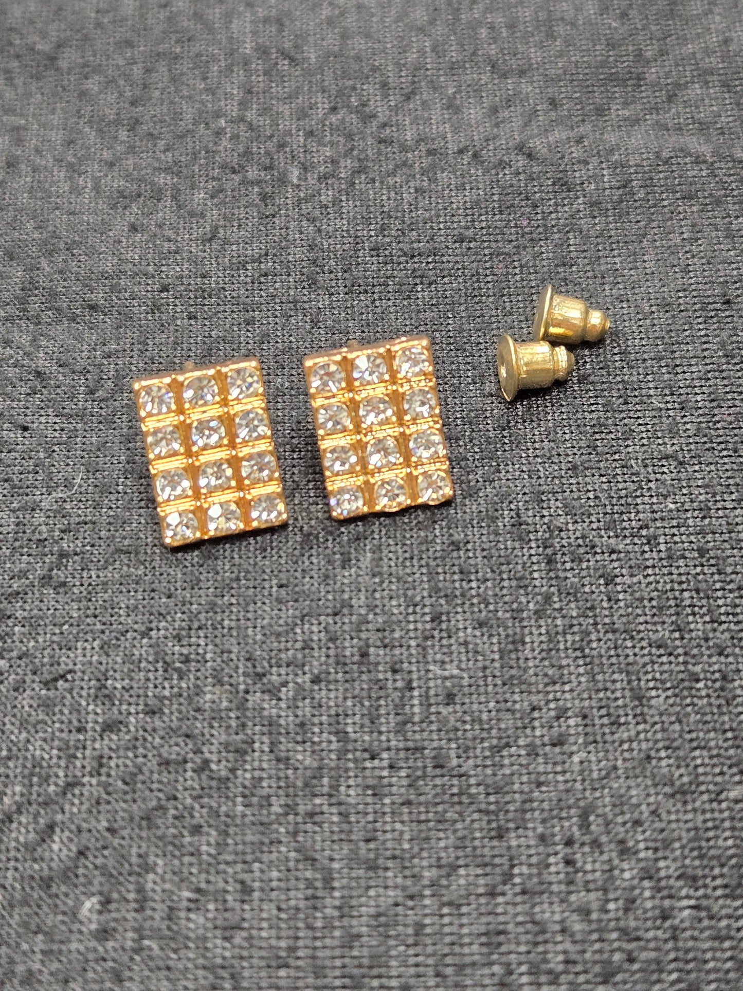 Rectangle studs