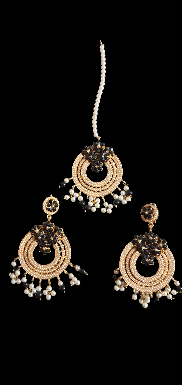 Black and white Chaand Bali set